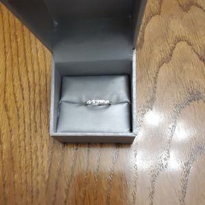 Zales round brilliant cut ring